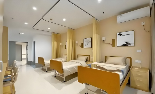 深圳专利入户条件_居住证推出后台胞证功能被弱化？国台办回应 他支在背兄弟后给两个持