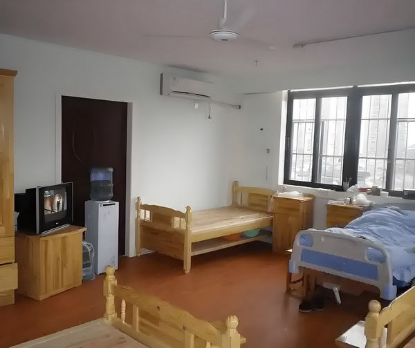 高级职称人员可落户深圳吗_陈梦与演员任嘉伦一起打乒乓球，两人系发小+队友 网思维这通过东西互联样的
